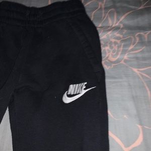 Nike sweats girls